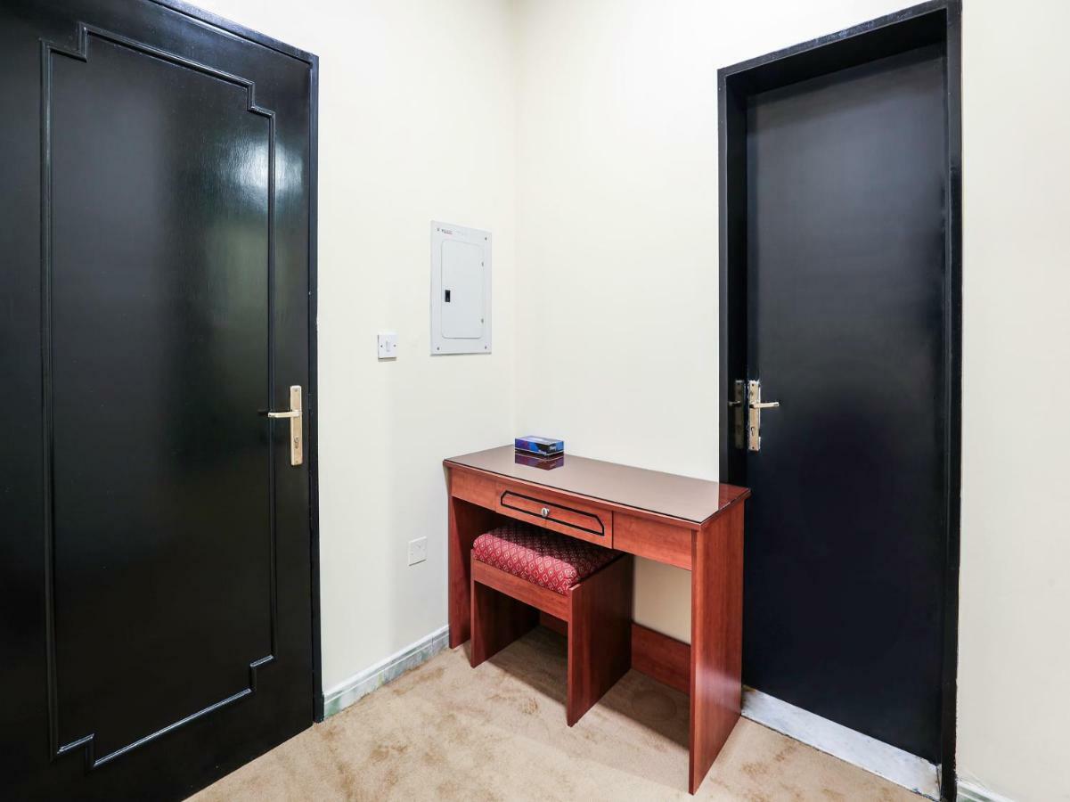 Aparthotel قصر الحمراء فرع الاسواق Ar Riyad Esterno foto