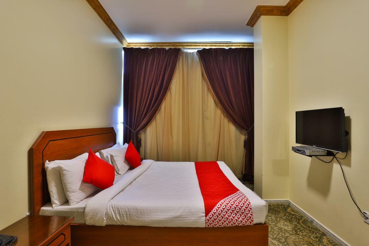 Aparthotel قصر الحمراء فرع الاسواق Ar Riyad Esterno foto