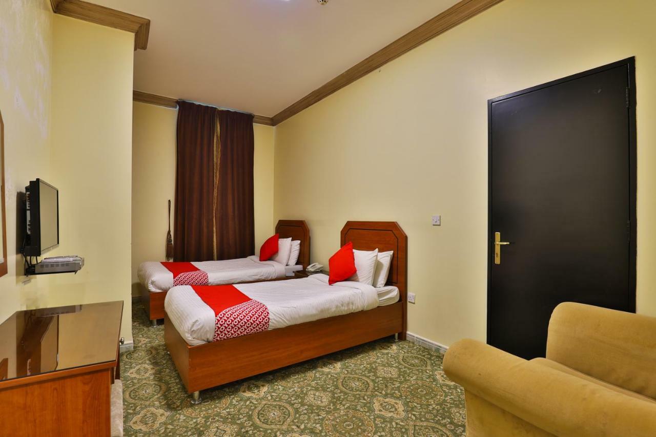 Aparthotel قصر الحمراء فرع الاسواق Ar Riyad Esterno foto