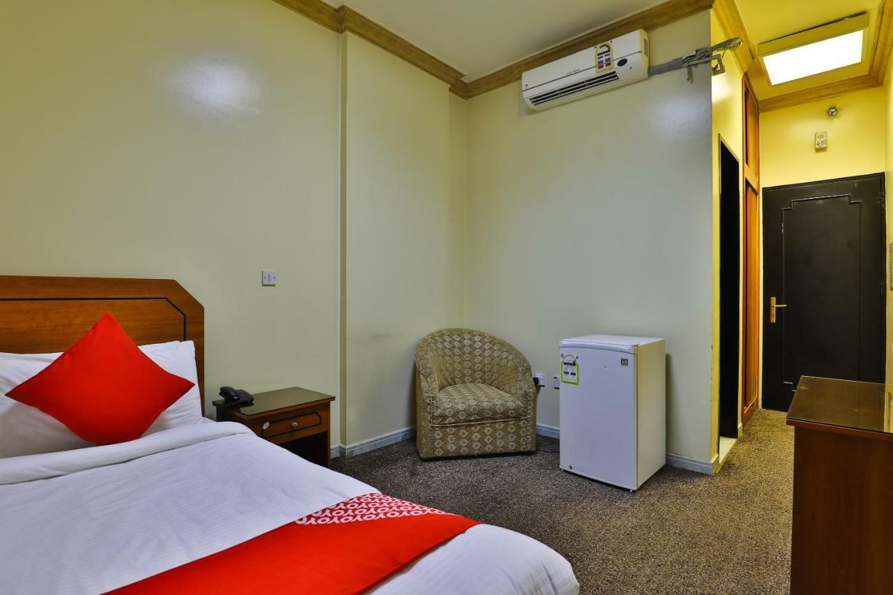 Aparthotel قصر الحمراء فرع الاسواق Ar Riyad Esterno foto